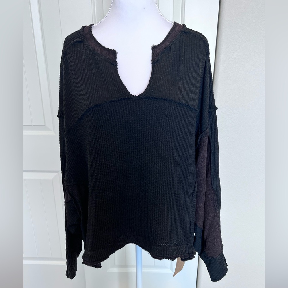 NWT POL Black Brown Waffle Knit Comfy Boyfriend Oversized Top Raw Edges Sz Small